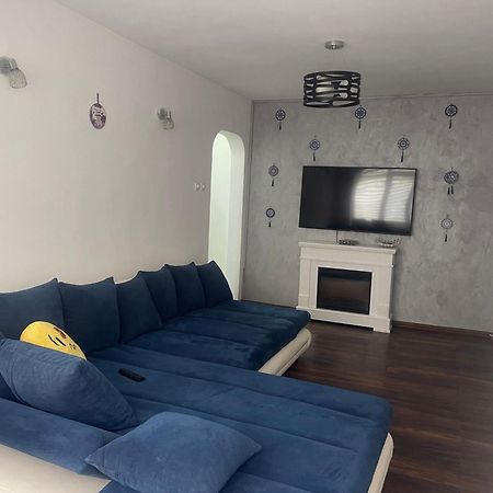Carlitos Apt Râmnicu Vâlcea Extérieur photo