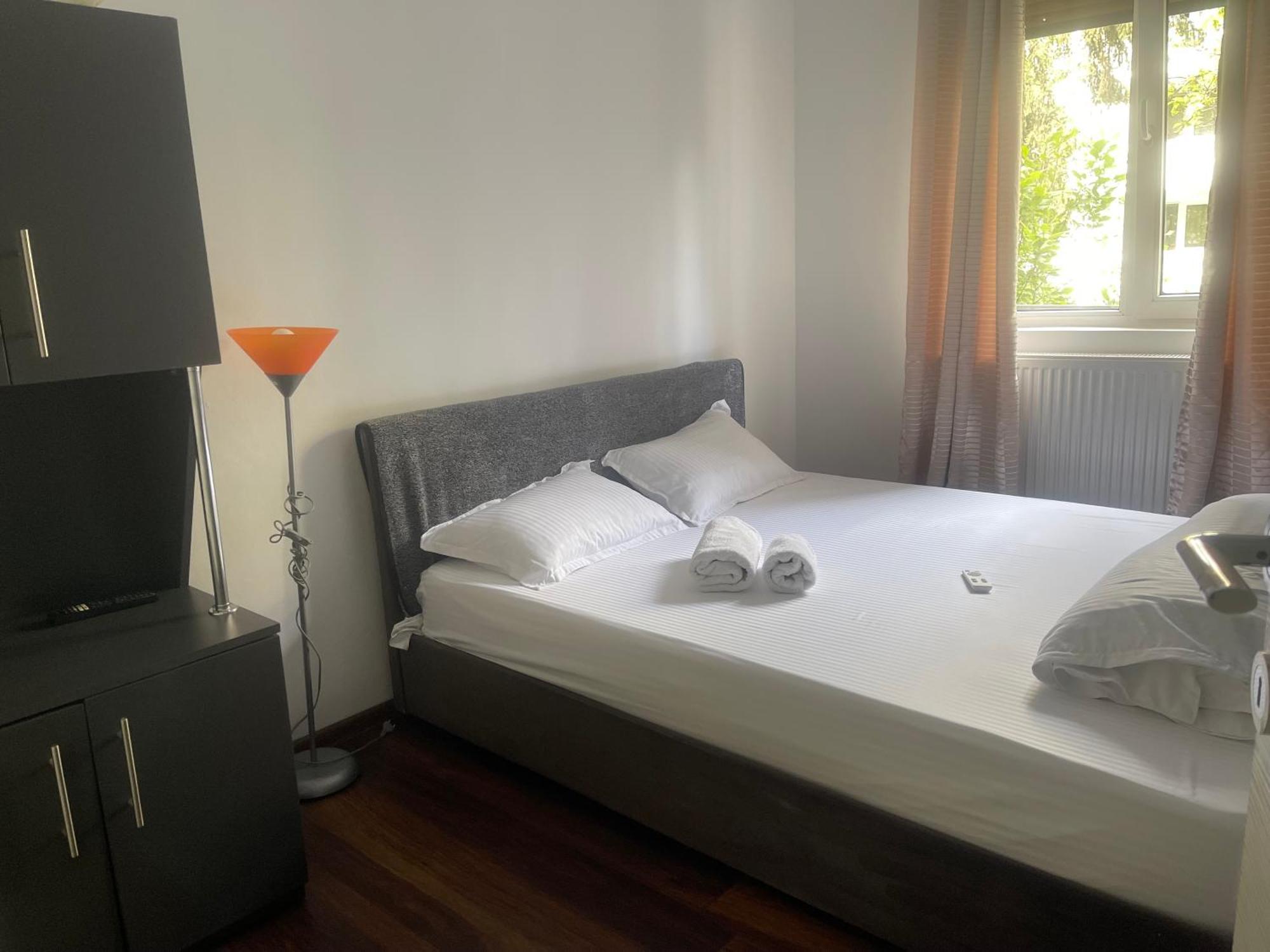 Carlitos Apt Râmnicu Vâlcea Extérieur photo
